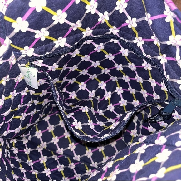 Vera Bradley Shoulder Tote Bag w/Two Magnetic Front Pocket - Picture 10 of 15